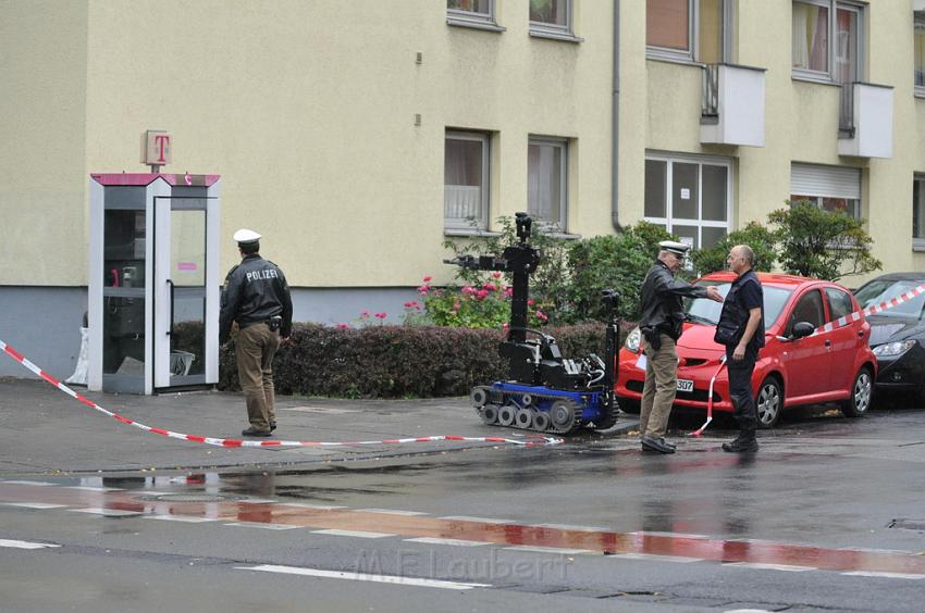 Kofferbombe entschaerft Koeln Graeffstr Subbelratherstr P103.JPG